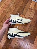 PRE-OWNED - Nike Air Ivory Zoom Outdoor Cleats Size 5.5Y