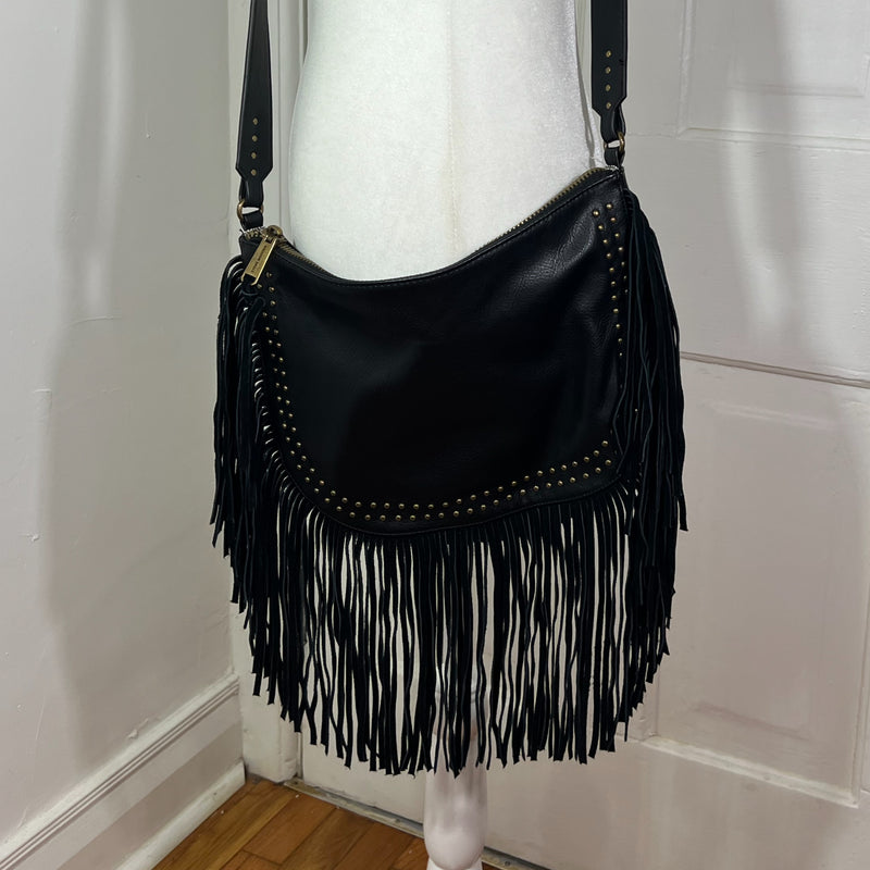 PRE-OWNED - Steve Madden Black Fringe Accent Crossbody