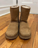 PRE-OWNED - UGG Classic Short Brown Boot Size 4