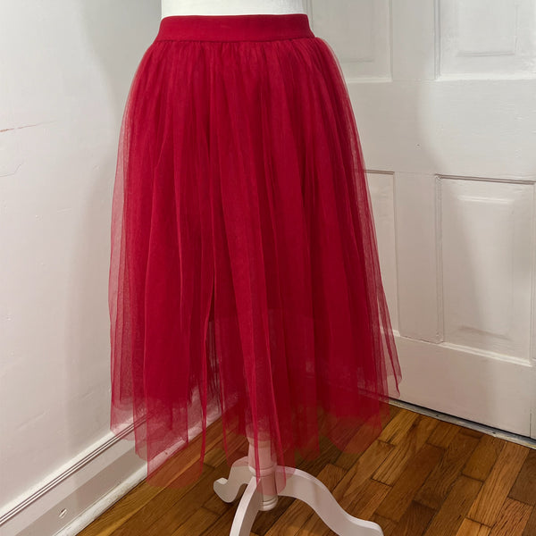 PRE-OWNED - ee:some Red Mesh Mid Skirt with Elasticized Waist Size medium Secondhand shopping Style and Give