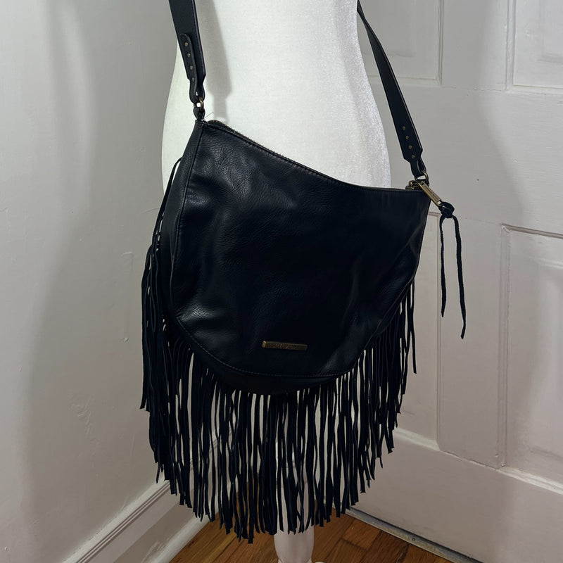 PRE-OWNED - Steve Madden Black Fringe Accent Crossbody