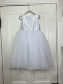 PRE-OWNED - David's Bridal Girls White Flower Girl or Communion Dress Size 7 Style and Give Secondhand Shopping For Good 