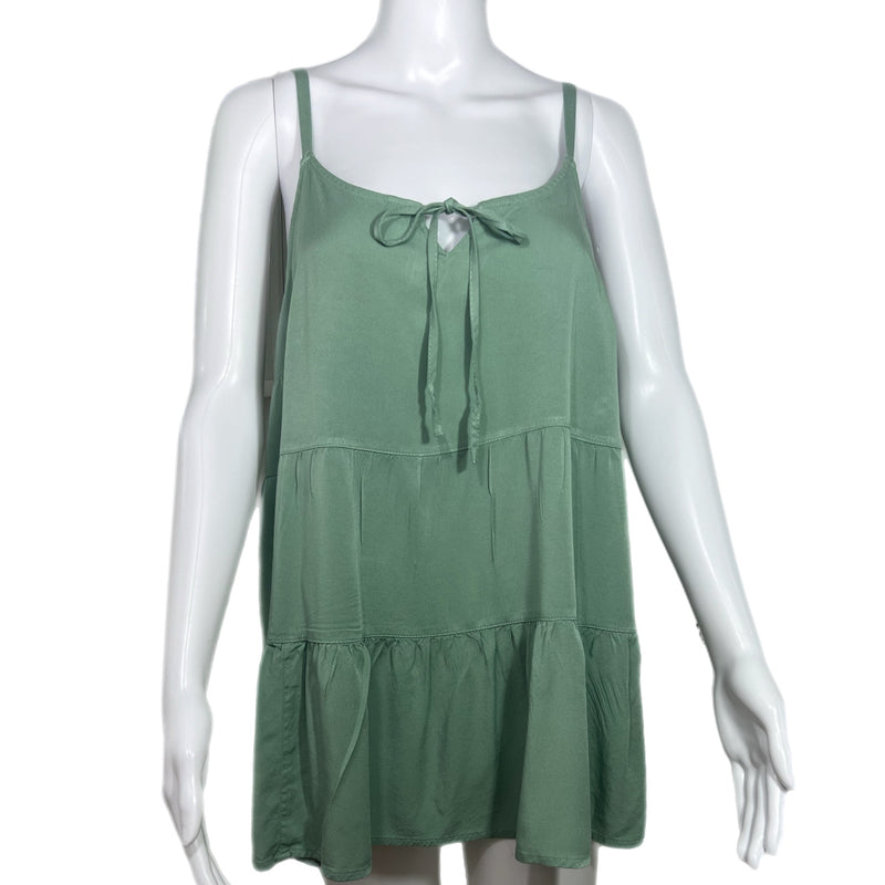 PRE- OWNED - TORRID Green Adjustable Spaghetti Strap Tiered Tank Top Size 0 Style and Give Secondhand Shopping 