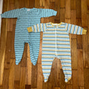 PRE-OWNED - Gerber Long Sleeve Footed Onesies Set of 2 Size 6 to 9 Months Style and Give Secondhand Shopping 