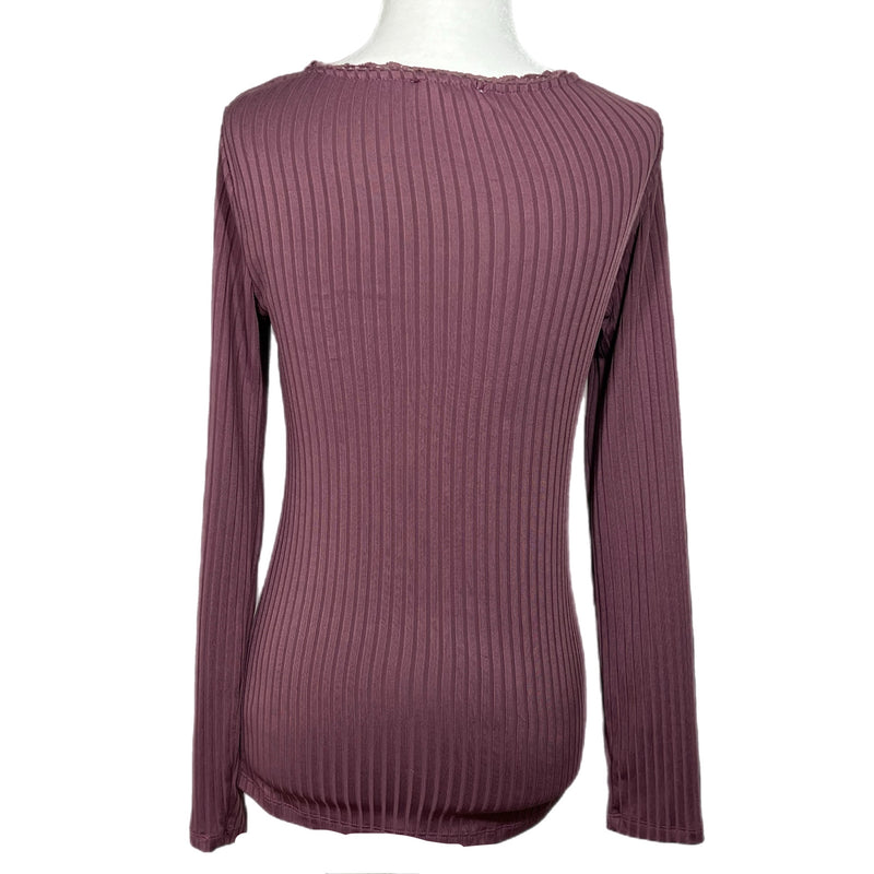 PRE-OWNED - Glitz Mauve Long Sleeve Ribbed Top with Lace Accent at Neckline