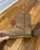PRE-OWNED - UGG Classic Short Brown Boot Size 4