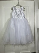 PRE-OWNED - David's Bridal Girls White Flower Girl or Communion Dress Size 7