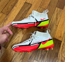 PRE-OWNED - Nike Phantom Outdoor Soccer Cleats Size 3Y
