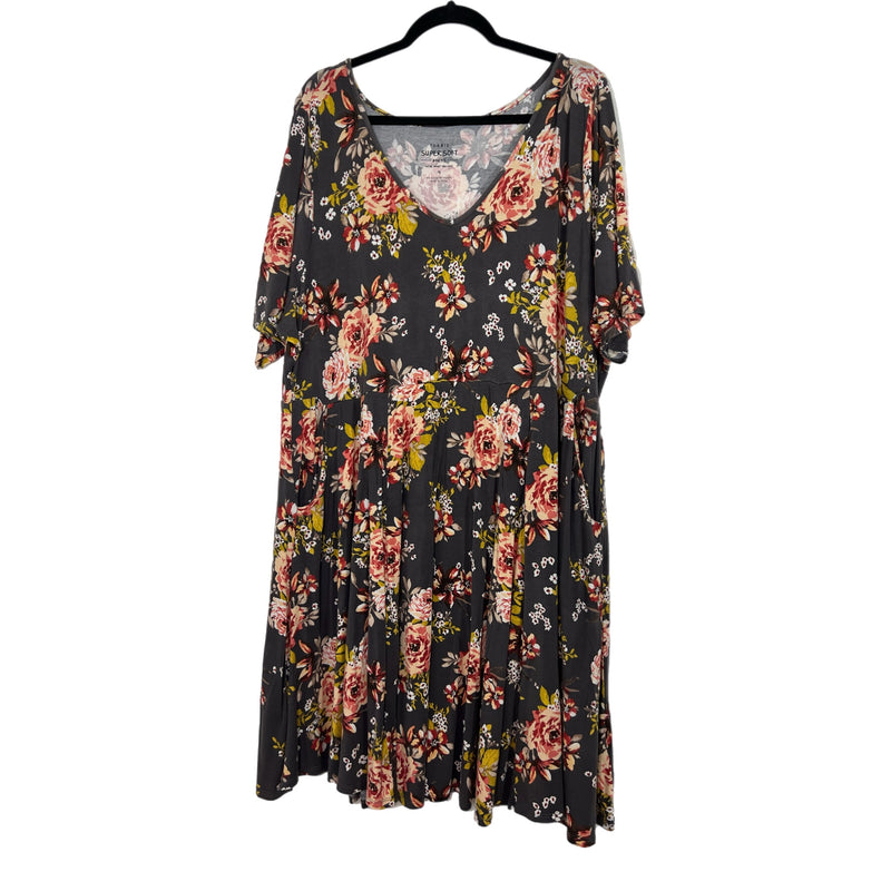 PRE-OWNED - TORRID Super Soft Grey Floral V Neck Short Sleeve Dress size 4X