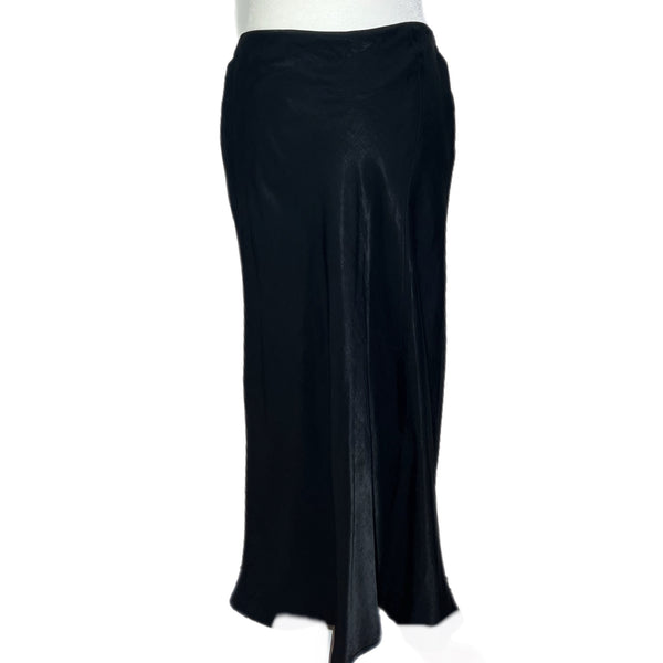 Time and Tru Long Skirt Preowned Size Small