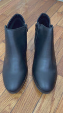 PRE-OWNED - NEW IN BOX Style & Co Wiley Black Smooth Ankle Boots Size 12