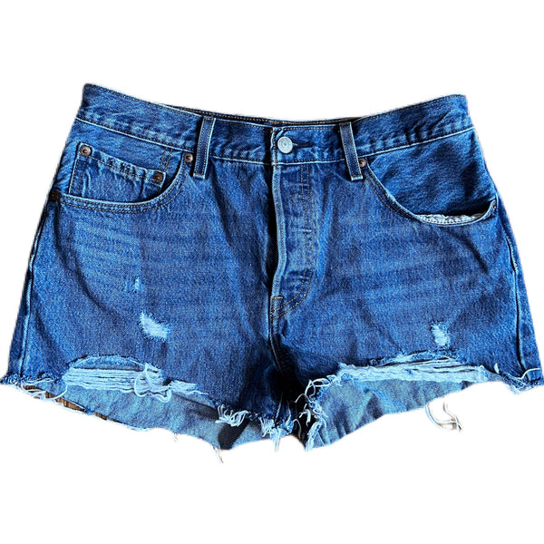 Levi's 501 Mini Shorts Style and Give Resale Consignment Thrifting 